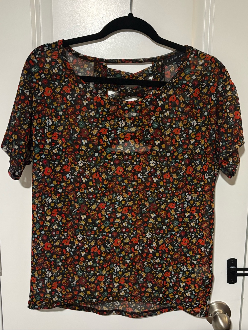 Signature Studio Black Floral Lace Up Blouse Size S